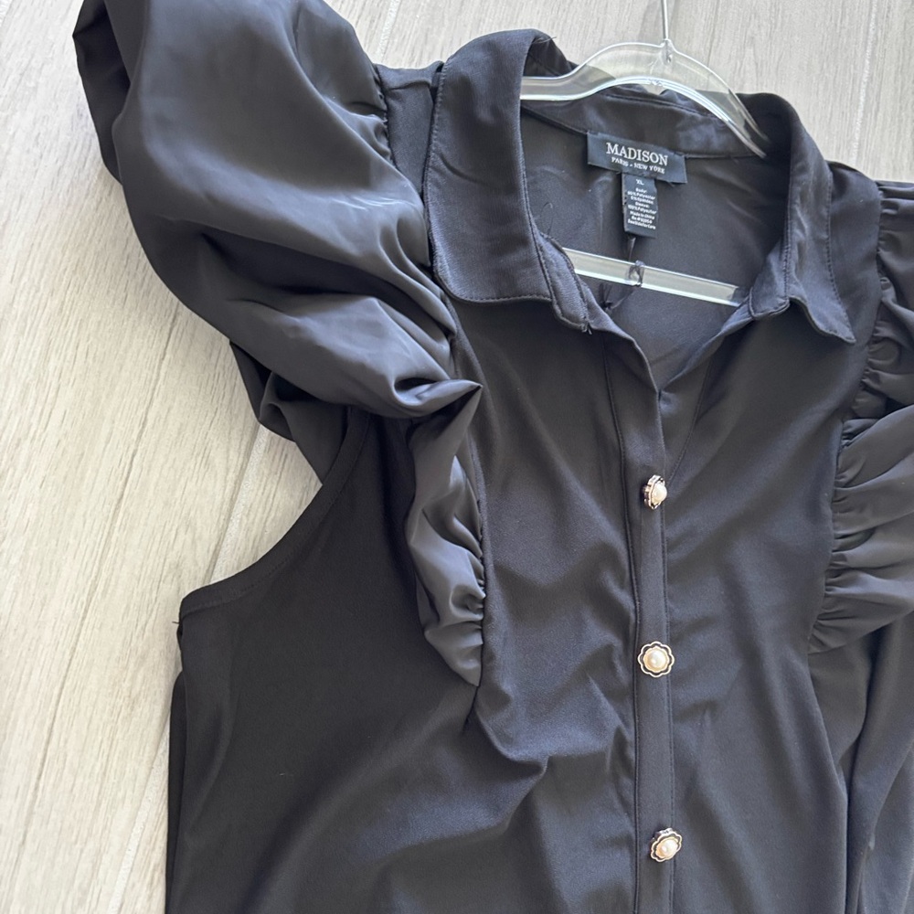 Pearl Button Black Ruffle Puff sleeve Blouse - Picture 12 of 14